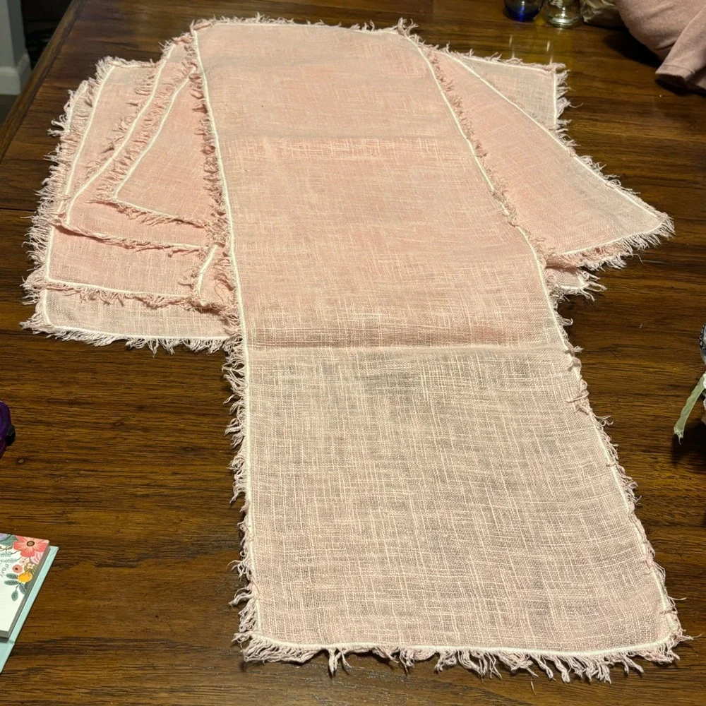 Vintage Pink Fringed Linen Textured Table Runner Placemats Napkins Set 9pc